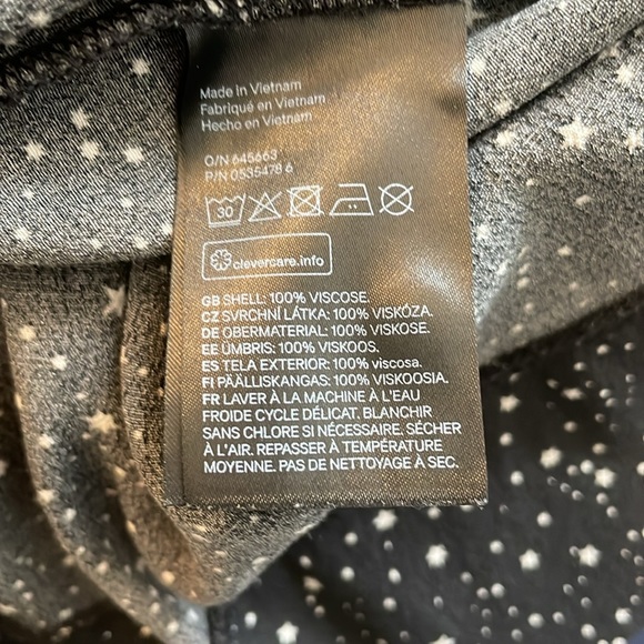 H&M Black Star Printed Top - Picture 8 of 8